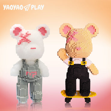 YaoYaoPlay Gray Overalls Bear & Skateboard Style Bear Building Block Set – 6,000+ PCS | ABS Plastic | Storage Box | Gift for Teens & Adults 12+