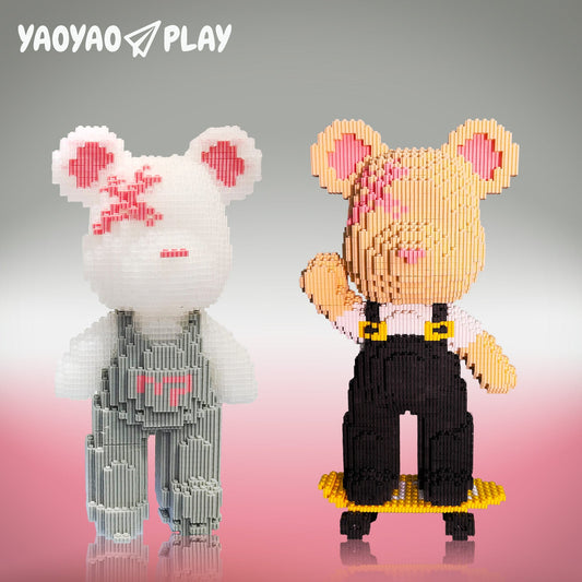 YaoYaoPlay Gray Overalls Bear & Skateboard Style Bear Building Block Set – 6,000+ PCS | ABS Plastic | Storage Box | Gift for Teens & Adults 12+